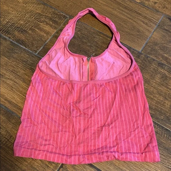 Pink - Picture 2 of 2